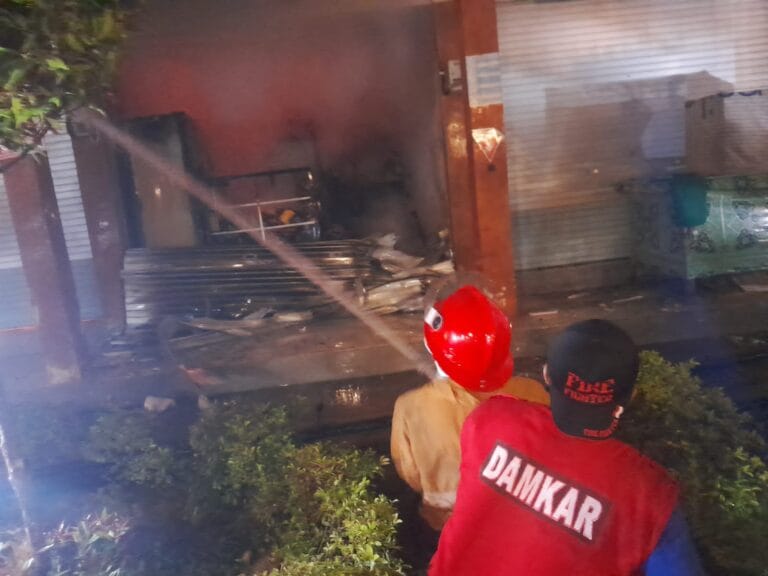 Sri Mulyani Jadi Pemicu Kios RSUD Smart Pamekasan Kebakaran