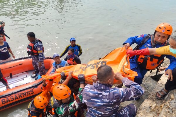 Pemuda Tak Bisa Berenang Tengelam Gegara Perahu Oleng Saat Memancing di Laut Tlanakan