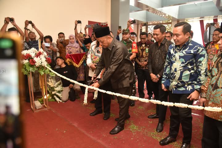 Bupati Sumenep Resmikan Gedung Baru DPRD Senilai Rp100,09 M