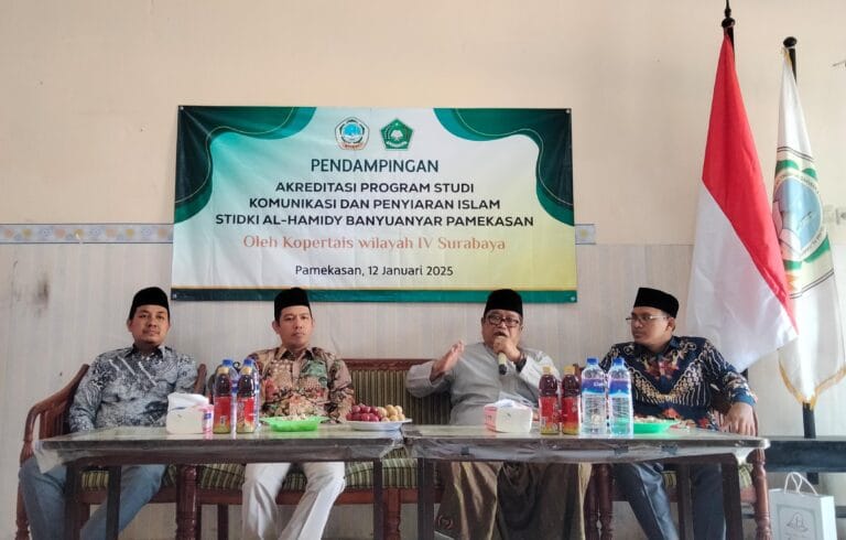 KPI STIDKI Banyuanyar Kedatangan Tamu Kopertais IV Surabaya