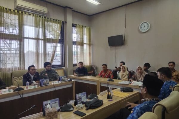 Tagih Janji BKPSDM Pamekasan, 844 Honorer Nakes-Non Nakes Gagal PPPK Wadul Dewan