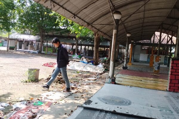 Isteri Pejabat Pamekasan Diduga Kios Eks PJKA Rp5 Juta