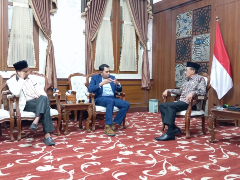 Lirik Potensi Migas Pantura Pamekasan, HR Adukan Persoalan Seismik ke Bupati Pamekasan