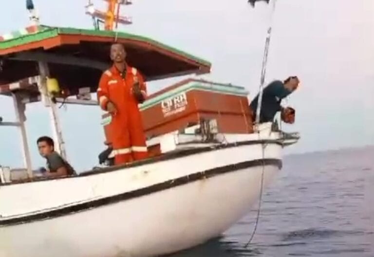 Seismik Migas Petronas-Elnusa di Laut Pantura Pamekasan Rusak Jaring Ikan Nelayan