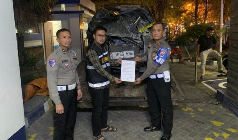 Drama Kejar-Kejaran di Bangkalan! Bea Cukai Madura Bongkar 8 Merek Rokok Ilegal dalam Mobil Pelaku