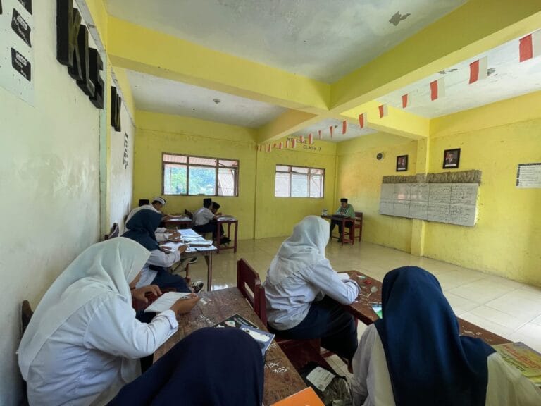 MTs Tahfidzil Qur’an Dempo Timur Pasean Pamekasan Terapkan Pembelajaran Berbasis Presentasi