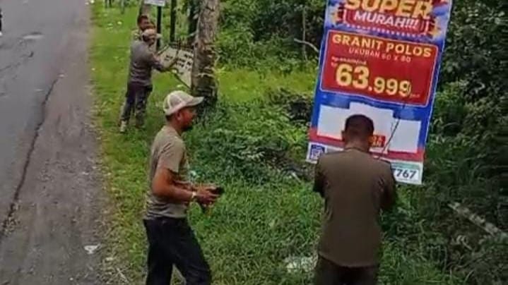 Reklame Ilegal Marak, Satpol PP Gerak Cepat Tertibkan